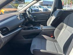 2023 Nissan X-TRAIL ST