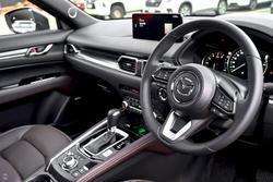 2025 Mazda CX-5 G25 Akera