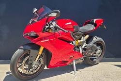 2016 DUCATI 1299 PANIGALE RED