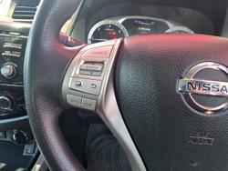 2019 Nissan Navara SL