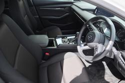 2025 Mazda 3 G20 Pure