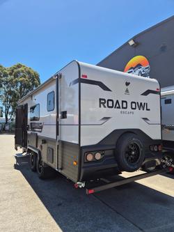 2025 New Age Caravans Road Owl Ro21be Escape My25.5 Family Bunk Van