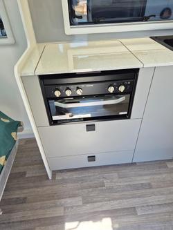 2025 New Age Caravans Road Owl Ro21be Escape My25.5 Family Bunk Van