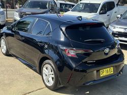 2020 Toyota
                Corolla SX