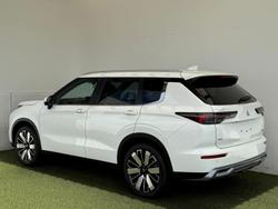 2025 Mitsubishi Outlander Aspire