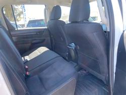 2019 Toyota Hilux SR