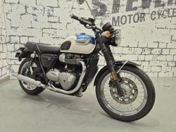 Triumph Bonneville T100 (900CC)