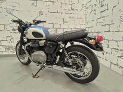 2017 Triumph Bonneville T100 (900cc) Bonneville Blue
