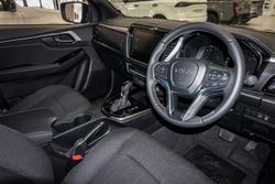 2025 Isuzu D-MAX LS-U