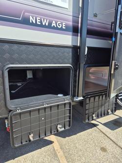 2025 New Age Caravans Road Owl Ro19be Escape My25.5 Family Bunk
