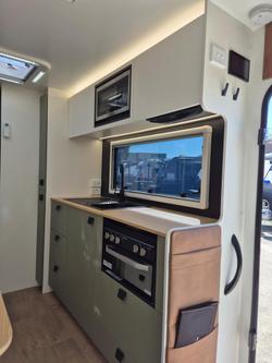2025 New Age Caravans Road Owl Ro19be Escape My25.5 Family Bunk