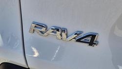 2021 Toyota
RAV4 GX