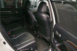 2014 Toyota Kluger Grande