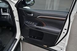 2014 Toyota Kluger Grande