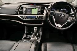 2014 Toyota Kluger Grande