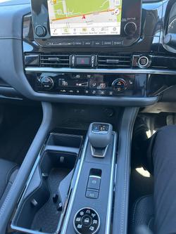 2024 Nissan Pathfinder ST-L