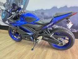 2022 Yamaha YZF-R3 BLUE