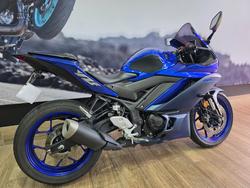 2022 Yamaha YZF-R3 BLUE