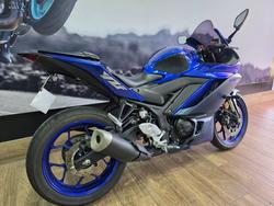 2022 Yamaha YZF-R3 BLUE
