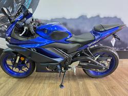 2022 Yamaha YZF-R3 BLUE