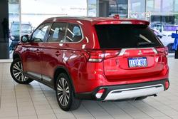 2019 Mitsubishi
Outlander LS