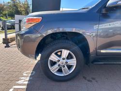 2015 Toyota Landcruiser Sahara VDJ200R MY13 4X4 Dual Range Graphite