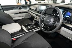 2023 Kia
                Carnival S