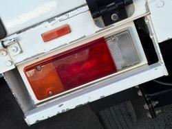 2018 Toyota
                Hilux SR