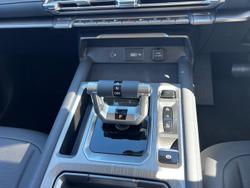 2025 MG U9 Explore Pro EKK1C MY25 4X4 Dual Range Alpine White