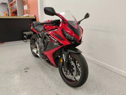 2022 Honda CBR650R Red
