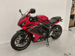 2022 Honda CBR650R Red