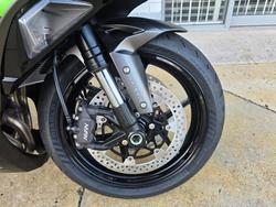 2025 Kawasaki NINJA ZX-6R (636) GRAYSTONE/FURNACE ORANGE