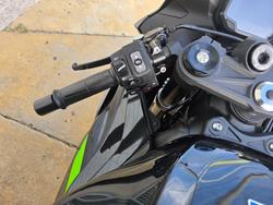 2025 Kawasaki NINJA ZX-6R (636) GRAYSTONE/FURNACE ORANGE