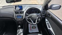 2014 Hyundai
                Accent SR