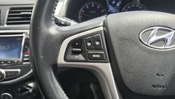 2014 Hyundai
                Accent SR