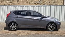 2014 Hyundai
                Accent SR