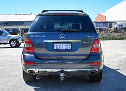 2011 Mercedes-Benz
M-Class ML300 CDI BlueEFFICIENCY