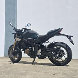 2025 Honda CB650R CB Black