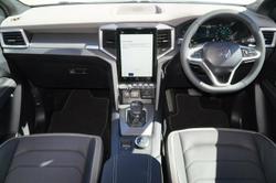 2025 Volkswagen Amarok