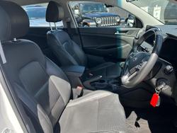 2020 Hyundai
                Tucson Active X