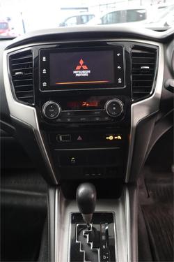 2021 Mitsubishi Triton GLX-R MR MY21 4X4 Dual Range White