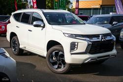 2024 Mitsubishi Pajero GLS (4x4)