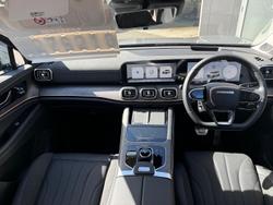 2025 Jaecoo J8 Track