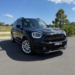 2020 MINI
Countryman Cooper S