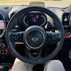 2020 MINI
Countryman Cooper S