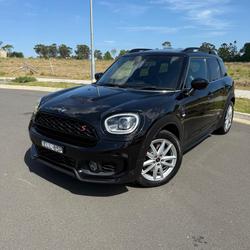 2020 MINI
Countryman Cooper S
