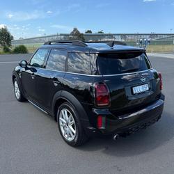 2020 MINI
Countryman Cooper S