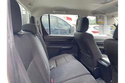 2024 Toyota Hilux SR 48V