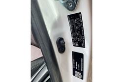 2024 Toyota Hilux SR 48V