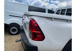 2024 Toyota Hilux SR 48V